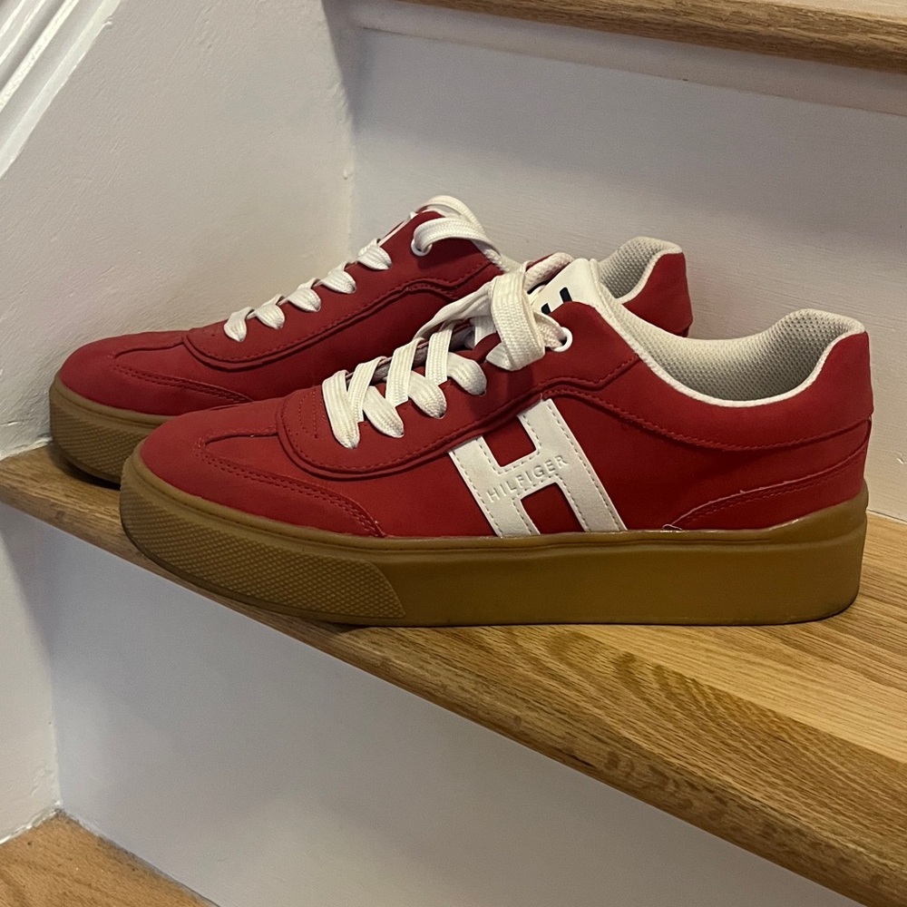 Tommy Hilfiger Red and White Sneakers with Gum Sole size 10